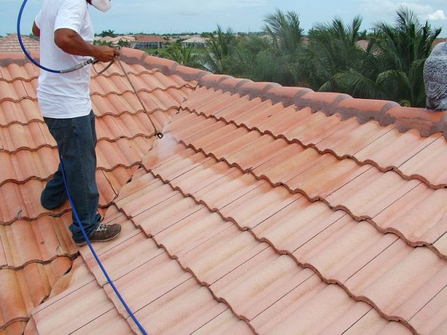 Comment s’opère le traitement de la toiture ?